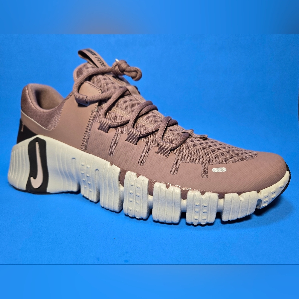 Nike Free Metcon 5 Smokey Mauve Platinum Violet DV3950-201 Womens 14 (Mens 12.5) - Picture 2 of 7
